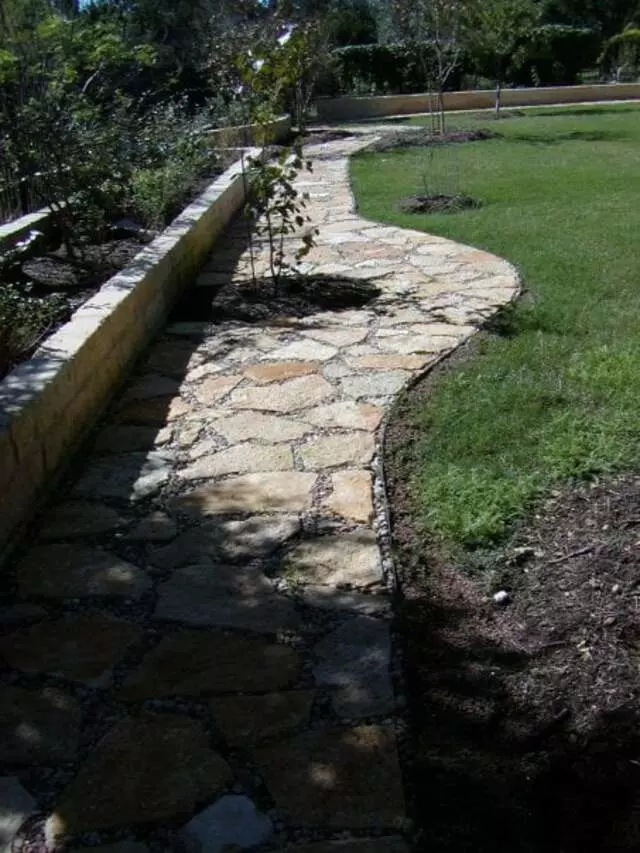 A Touch O’ Green Landscapes LLC.