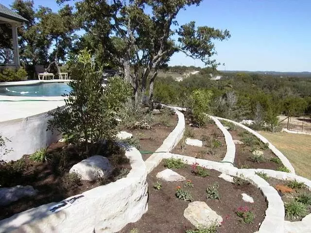 A Touch O’ Green Landscapes LLC.