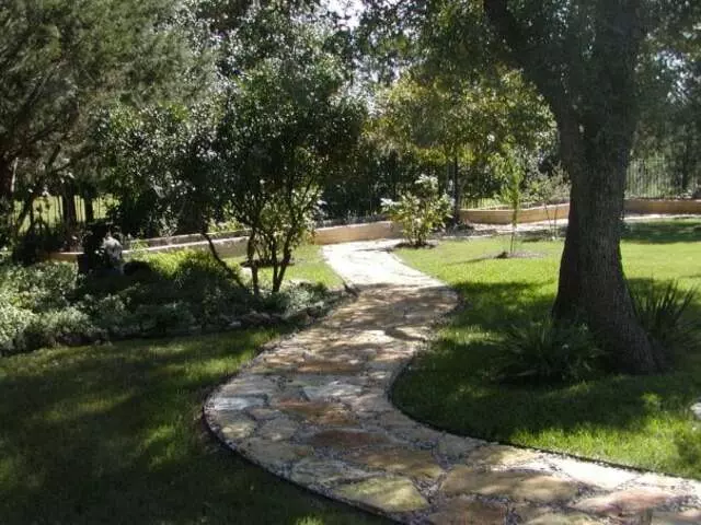 A Touch O’ Green Landscapes LLC.