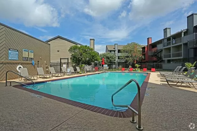 Avesta Solano Apartments