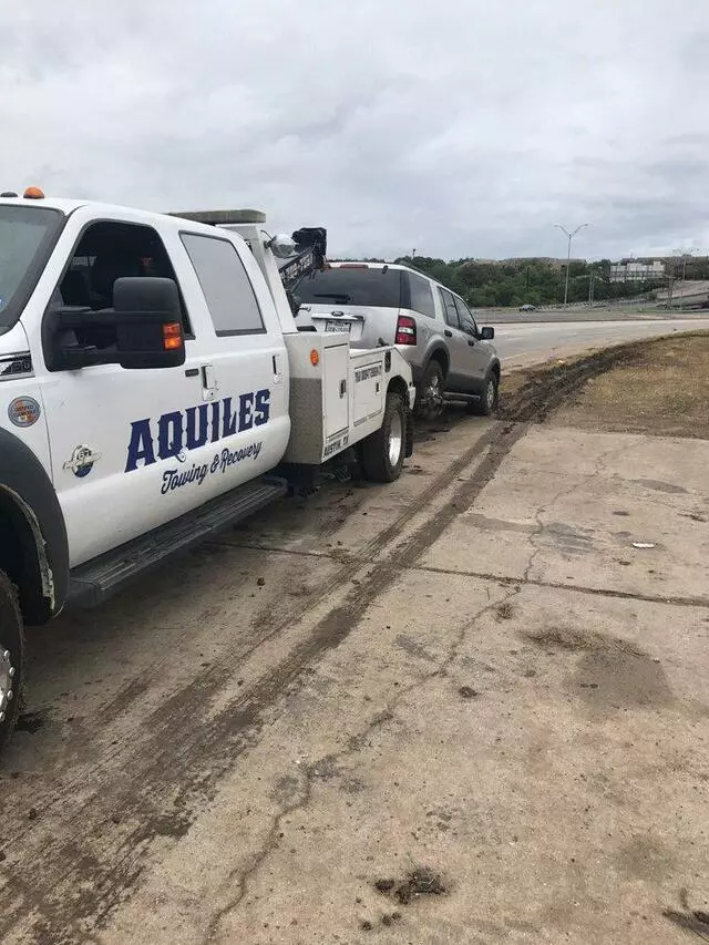 Aquiles Towing & Recovery