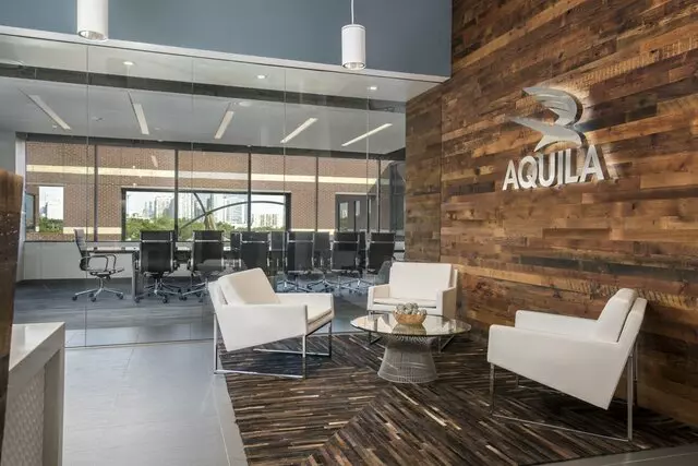 AQUILA Commercial