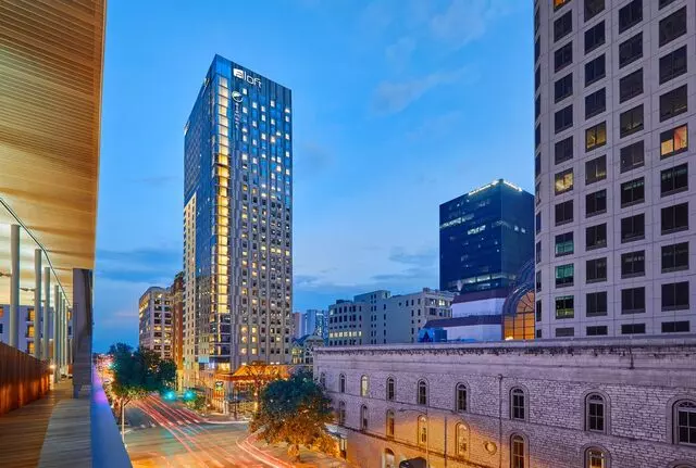 Aloft Austin Downtown
