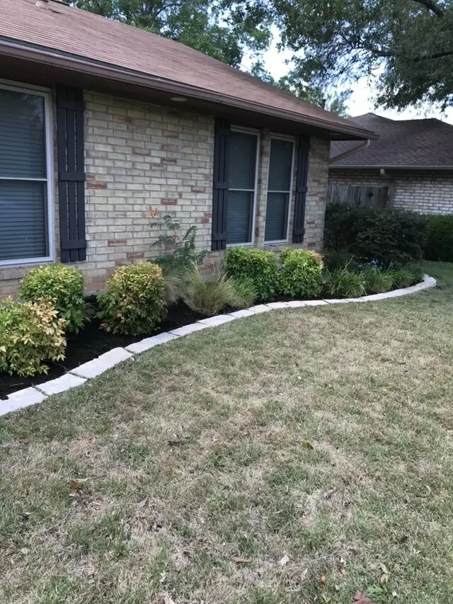 Alex’s Lawn and Landscapes