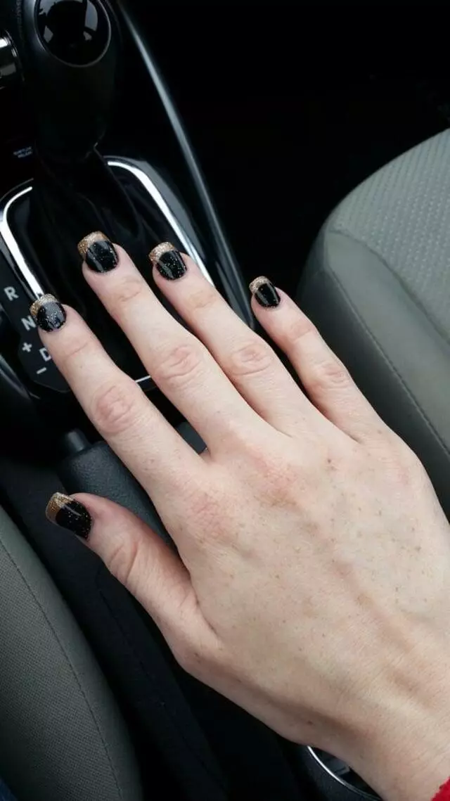 Alpha Nails