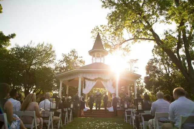 Austin Queer Weddings