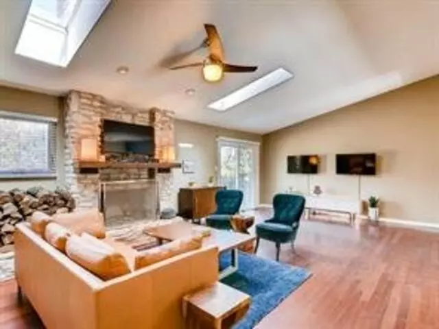 Amy Broline Sims - Roots Real Estate