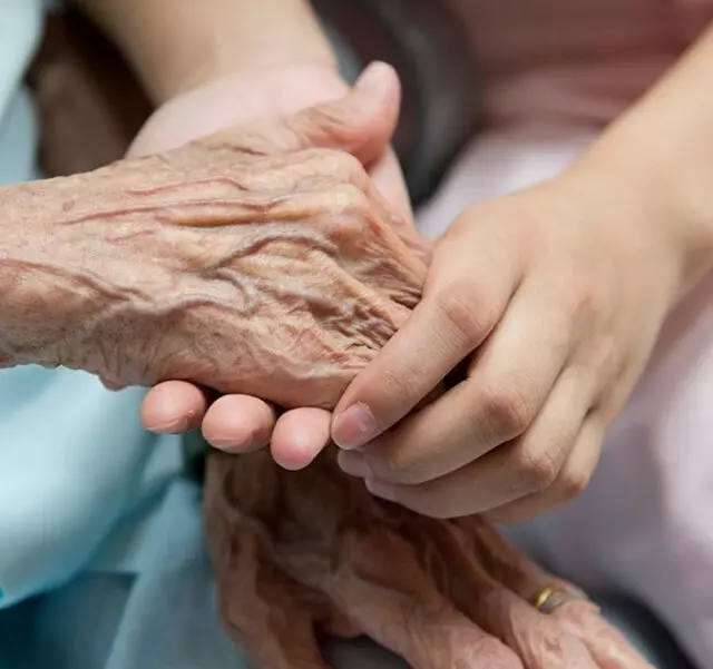 Cella Bella&apos;s Senior Services