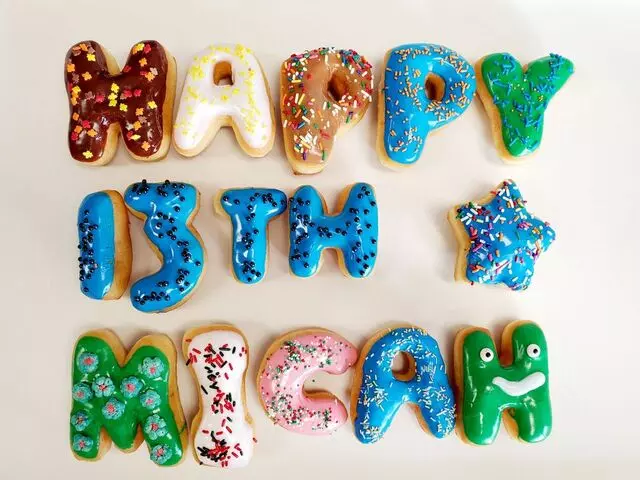Howdy Donuts