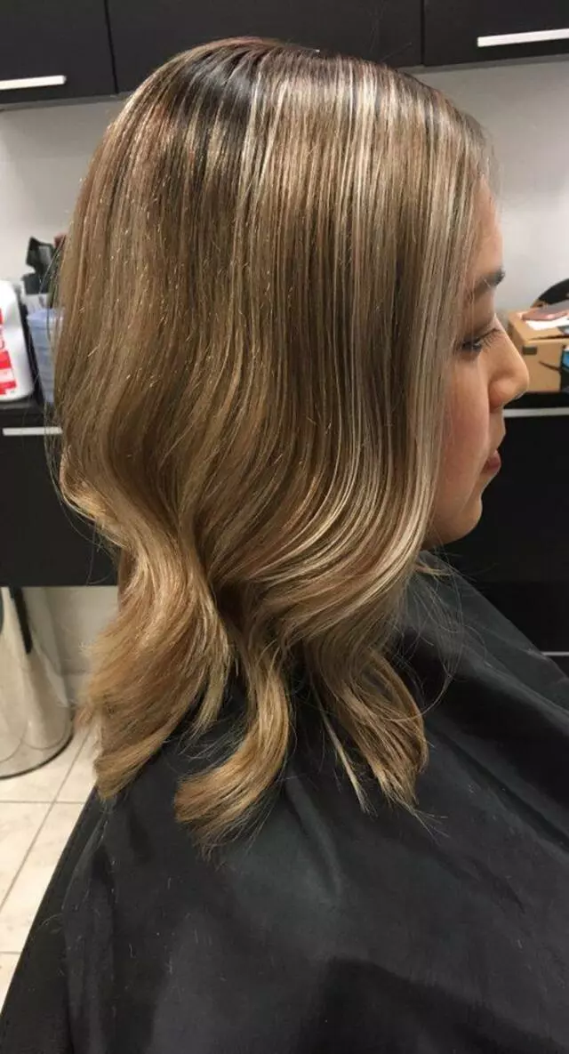 Amp Salon Studio 116