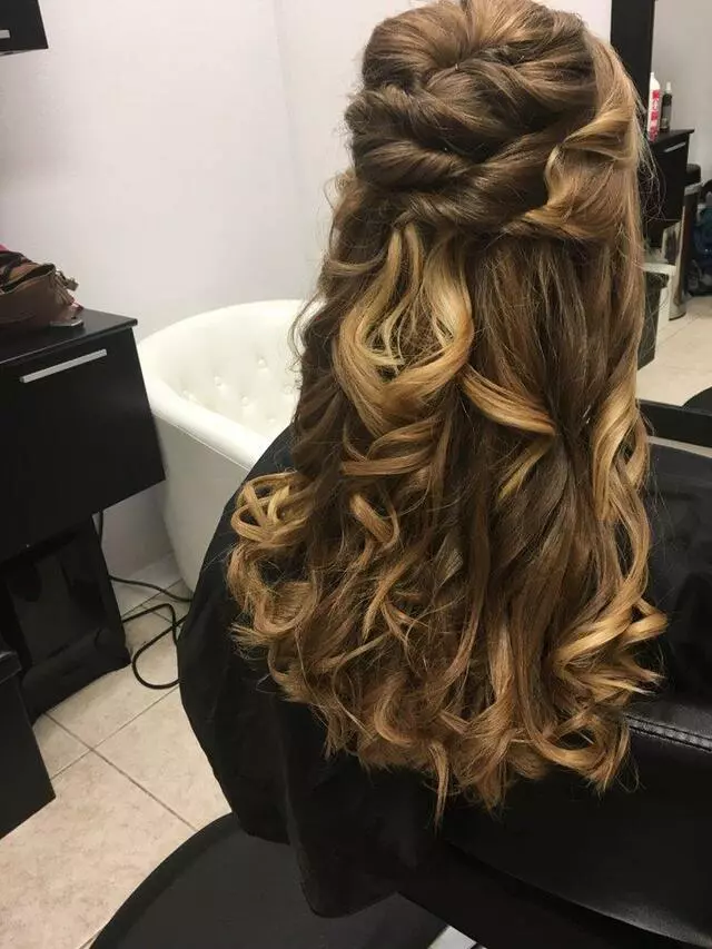 Amp Salon Studio 116