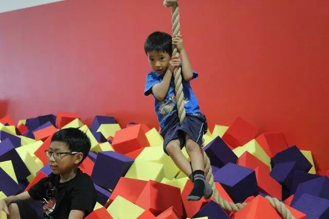 AstroKids Gym