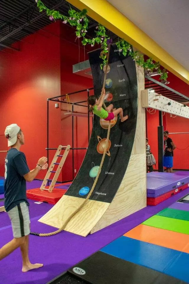 AstroKids Gym