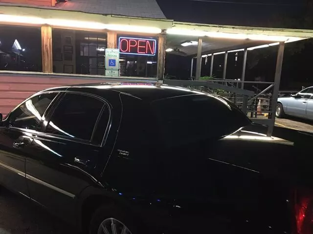 Austin Prestige Limo