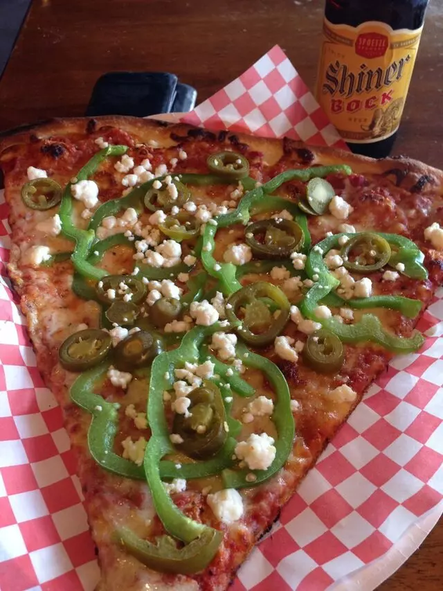 3 Train Pizzeria