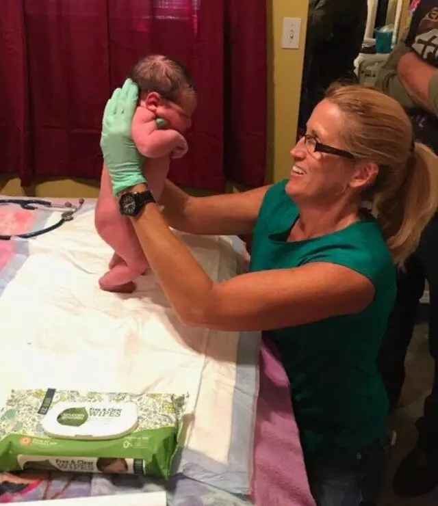 Austin Midwife 2 U