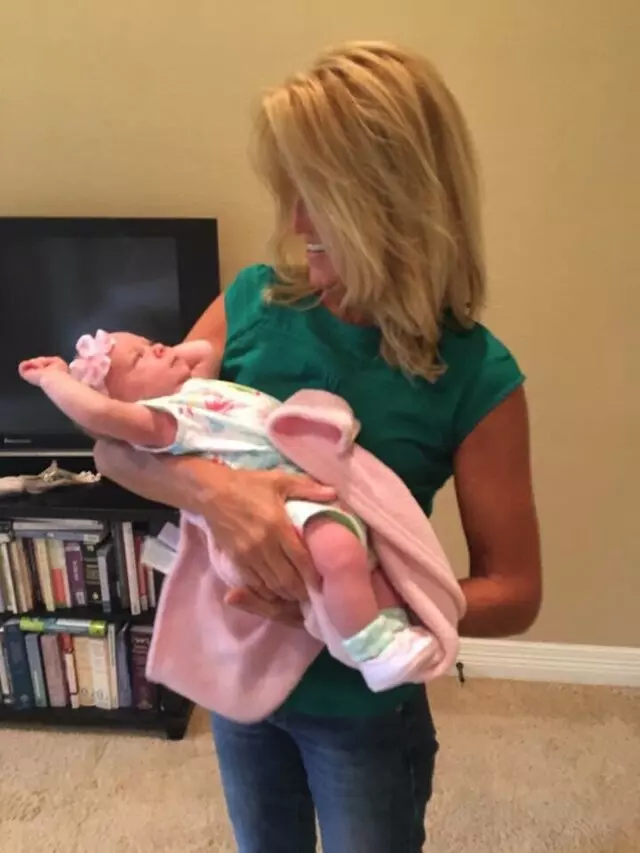 Austin Midwife 2 U
