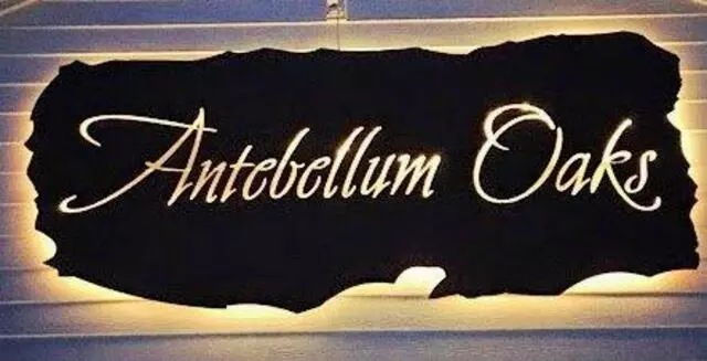 Antebellum Oaks Venue
