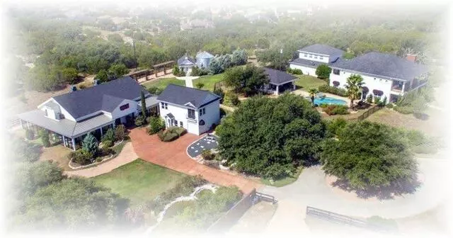 Antebellum Oaks Venue