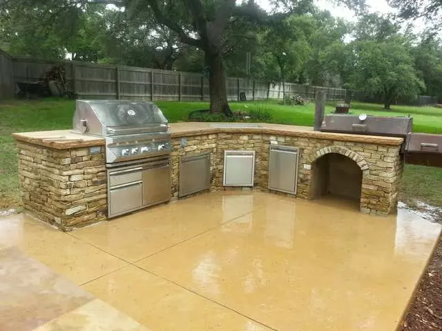 Austin Yard Builder Masonry Contractor