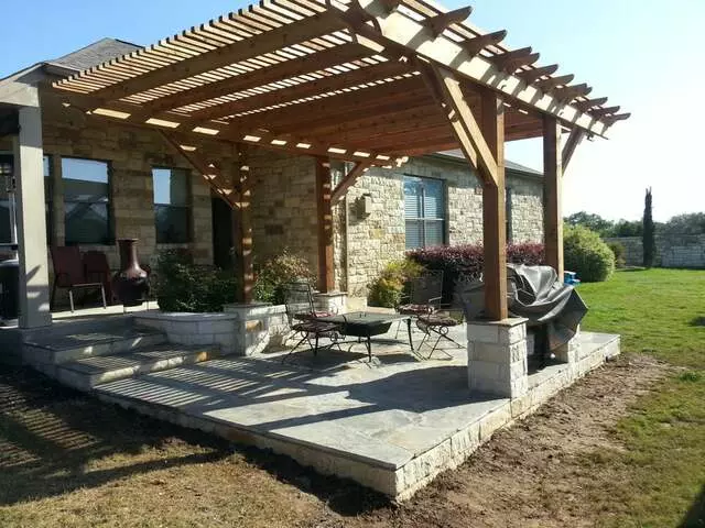 Austin Yard Builder Masonry Contractor