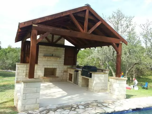 Austin Yard Builder Masonry Contractor