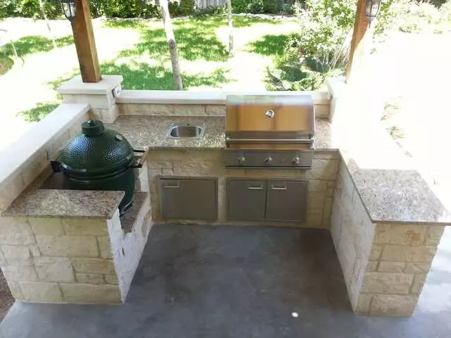 Austin Yard Builder Masonry Contractor