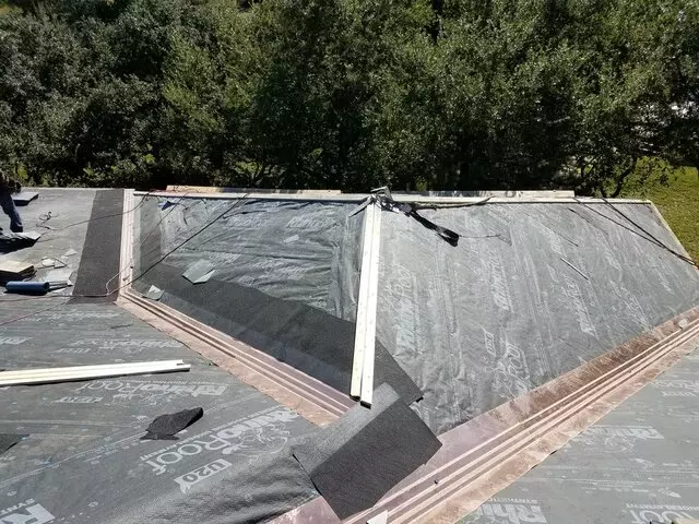 Action Roofing & Construction