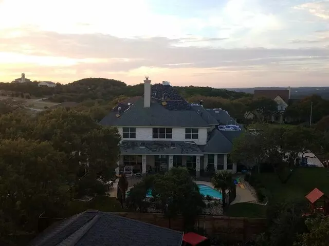 Action Roofing & Construction