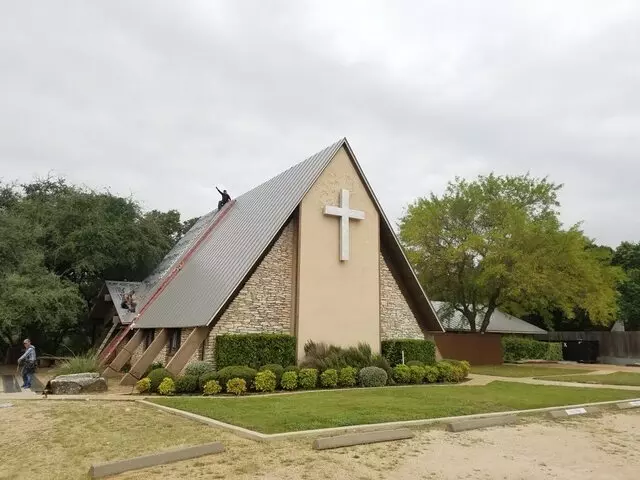 Action Roofing & Construction