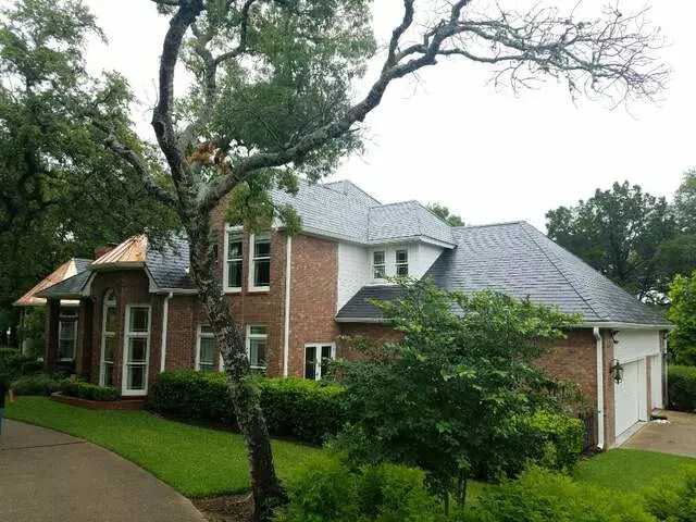 Action Roofing & Construction