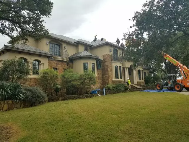 Action Roofing & Construction