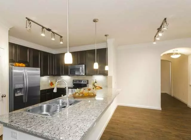 Apartments Here! Free Apartment Locators