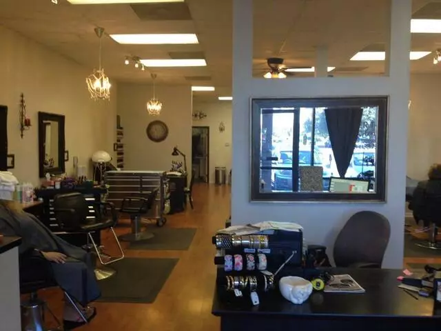 A Carter T Lund Salon