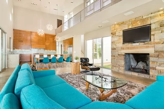 Abby Alwan - Austin Realtor