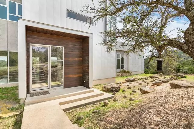 Abby Alwan - Austin Realtor
