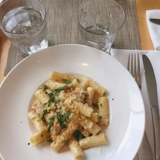 68 Degrees Kitchen