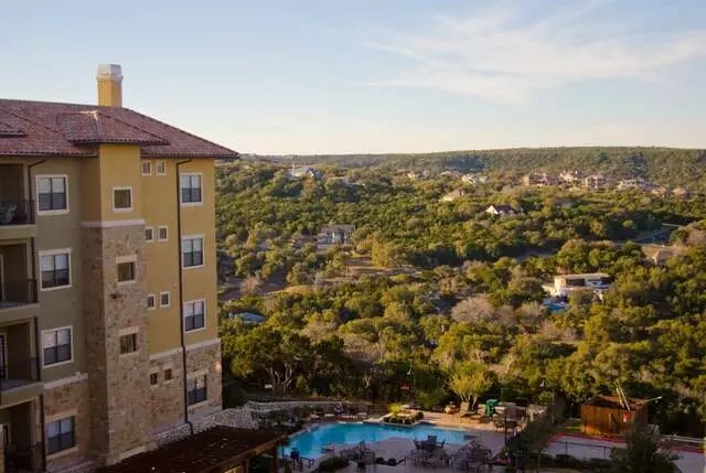 Alexan Vistas Apartments