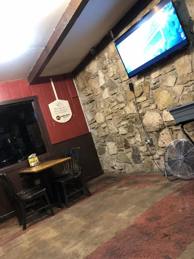 Austin’s Pizza - South Lamar