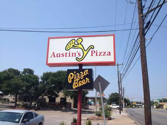 Austin’s Pizza - South Lamar