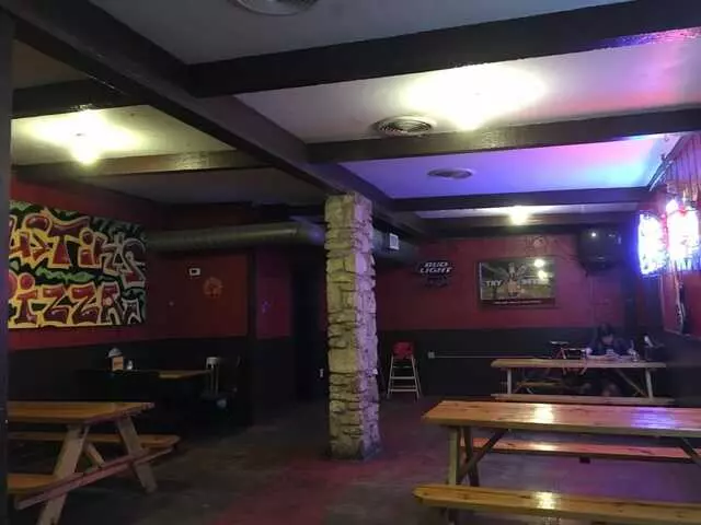 Austin’s Pizza - South Lamar