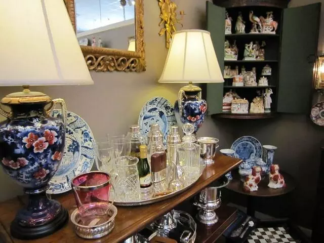 Antique Swan
