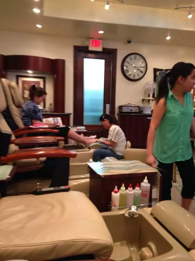 Arboretum Nails and Spa
