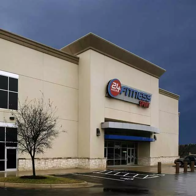 24 Hour Fitness - Parmer