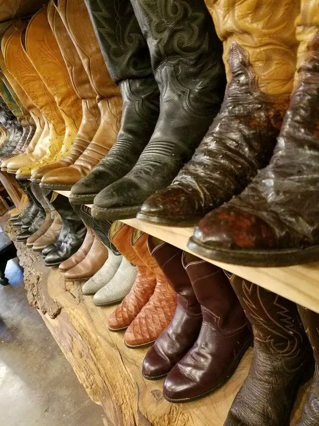Allens Boots