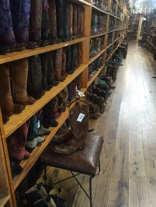Allens Boots