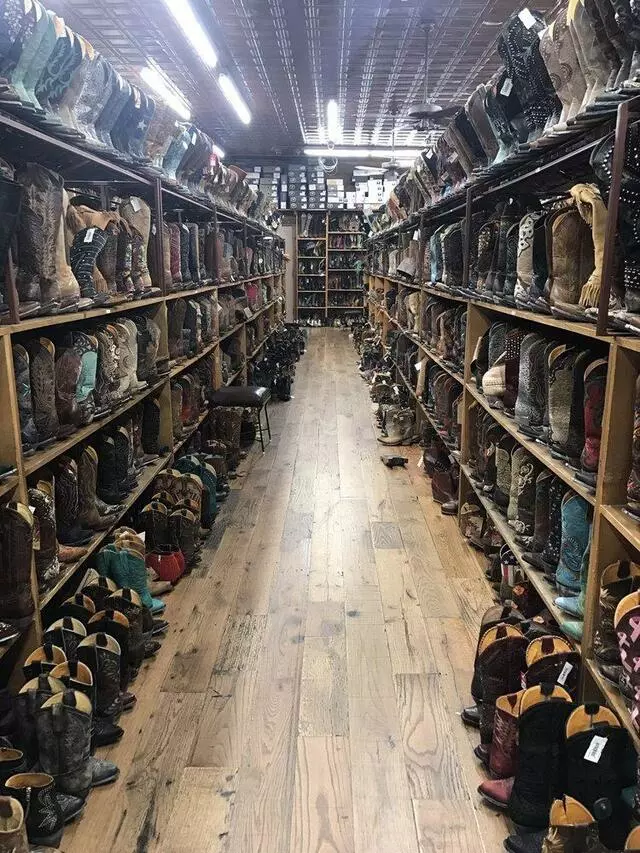 Allens Boots