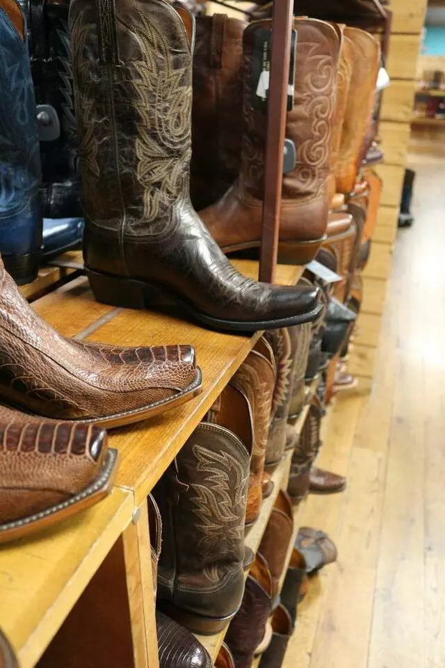Allens Boots