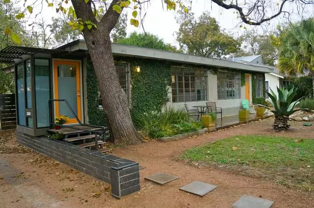 787 Realty