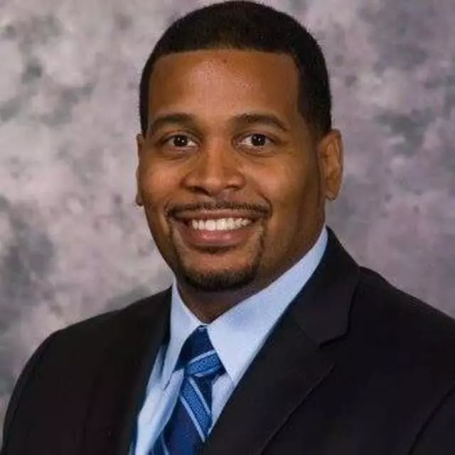 Allstate Insurance: Desmond Waites
